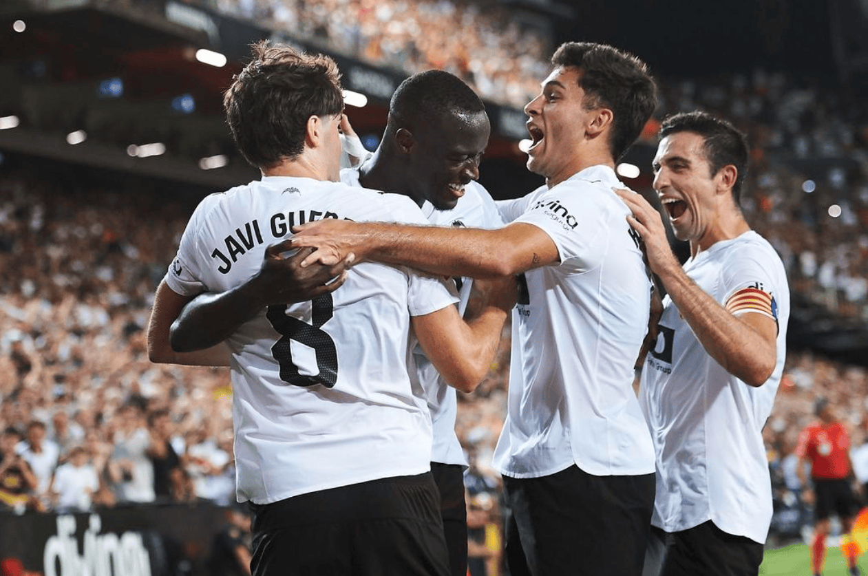 瓦伦西亚轻取加拿大，德布劳内完成帽子戏法