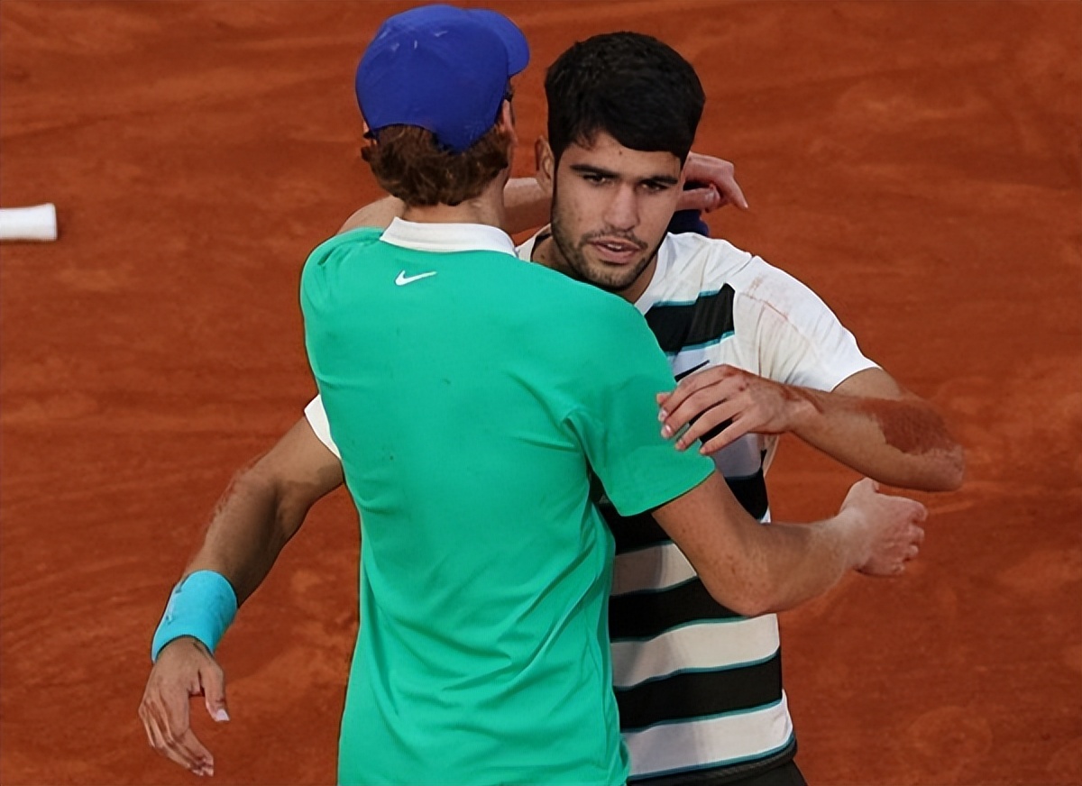 西班牙网球队轻取法国网球队，阿尔卡拉斯关键制胜
