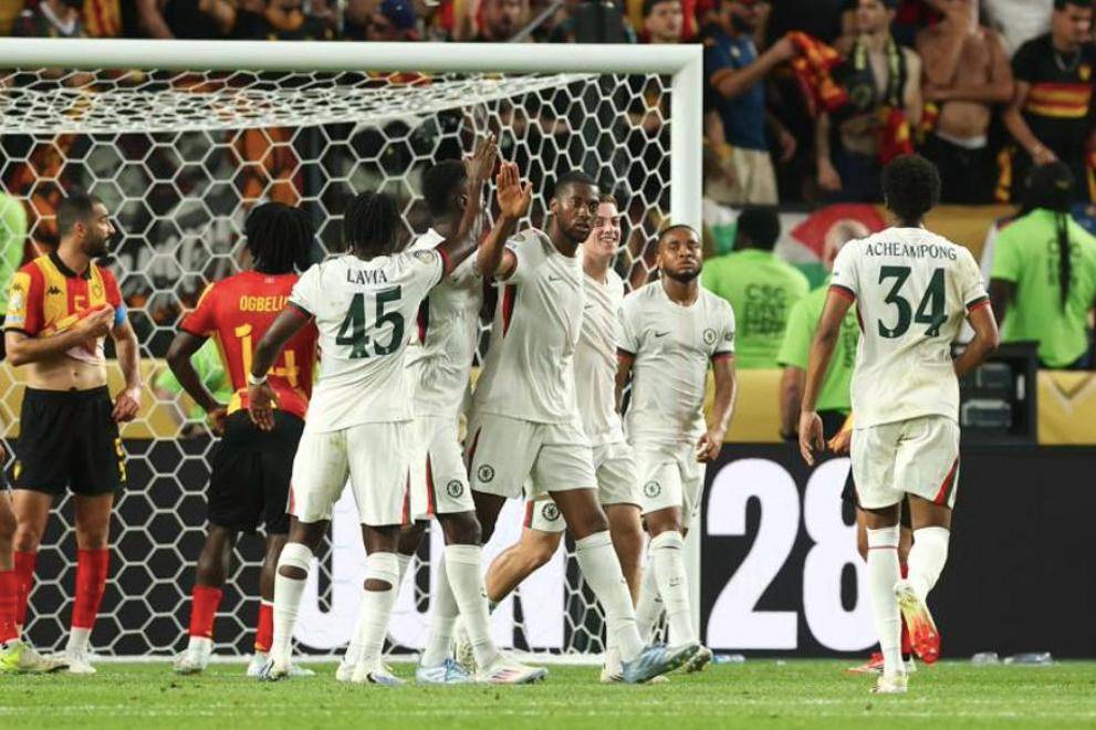 切尔西强势里昂,格纳布里制霸全场 切尔西强势里昂,格纳布里制霸全场