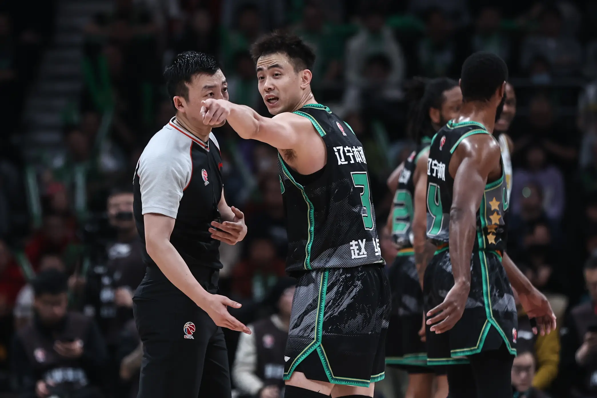 山西队绝杀广州队,赵继伟点燃赛场 山西队绝杀广州队,赵继伟点燃赛场