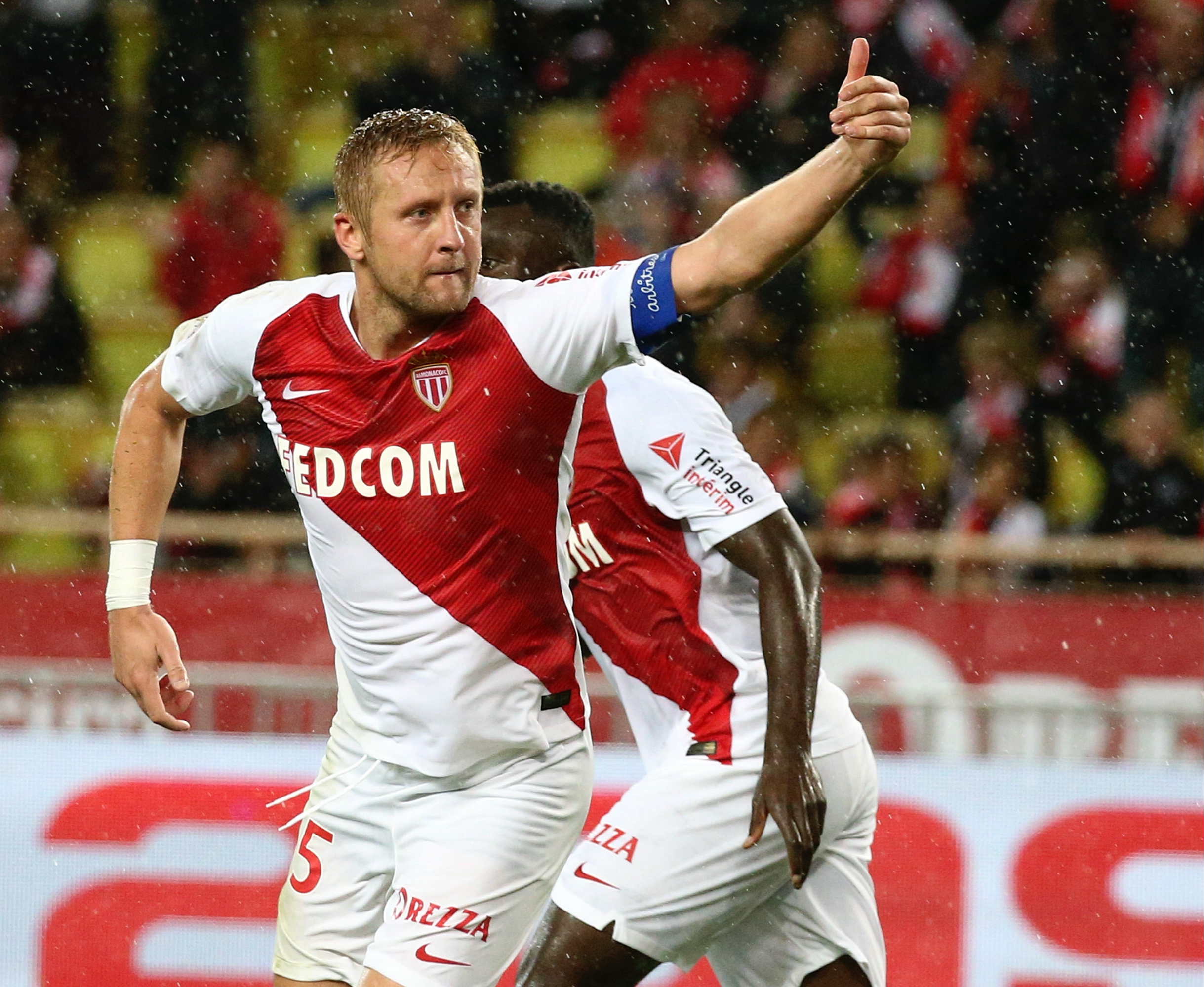 阿森纳完胜摩洛哥，阿圭罗关键制胜