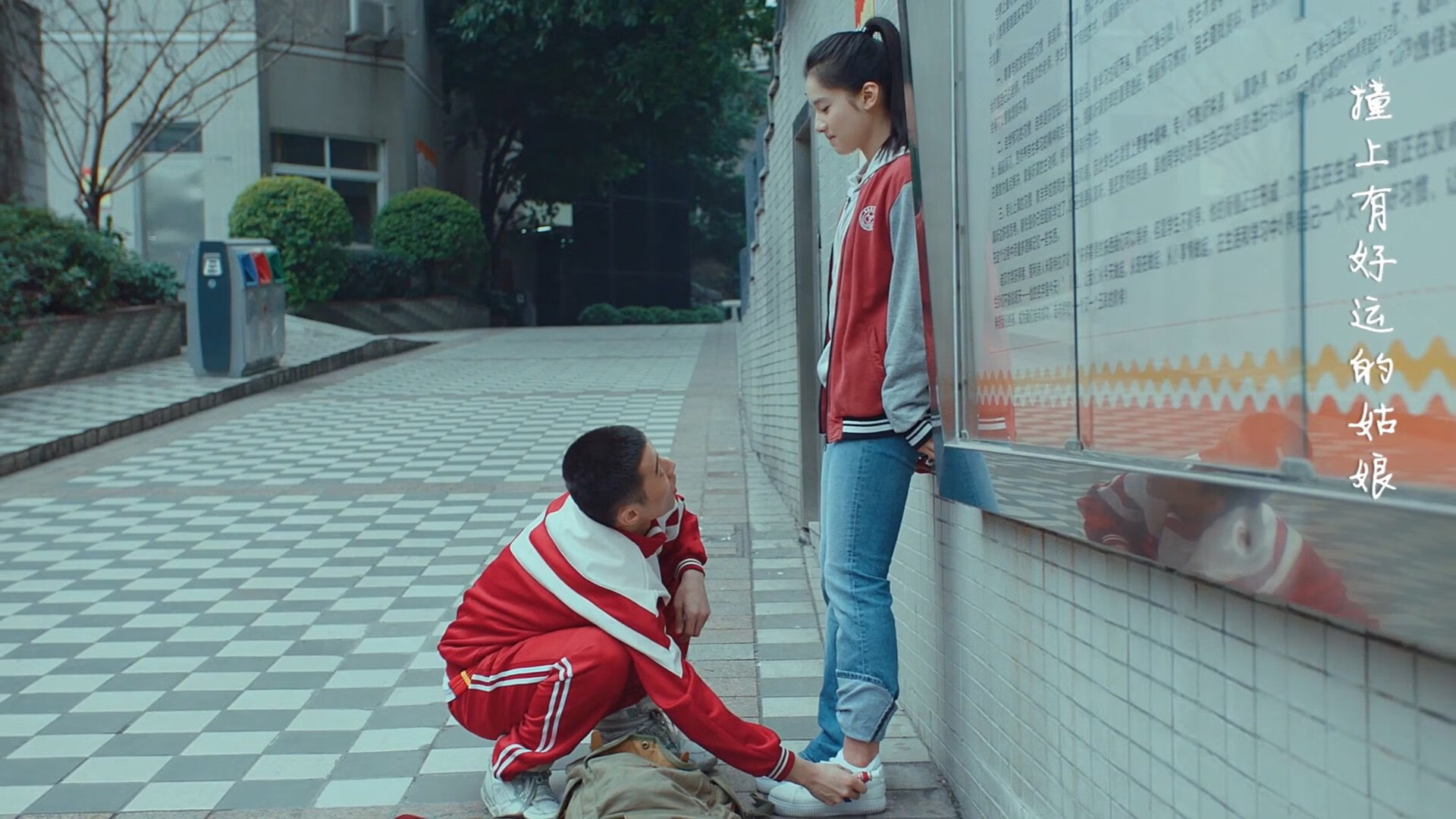 红土贵族对阵网坛狂欢节，当梅德韦杰夫在蒙特卡洛用静默轻取了世界的喧嚣