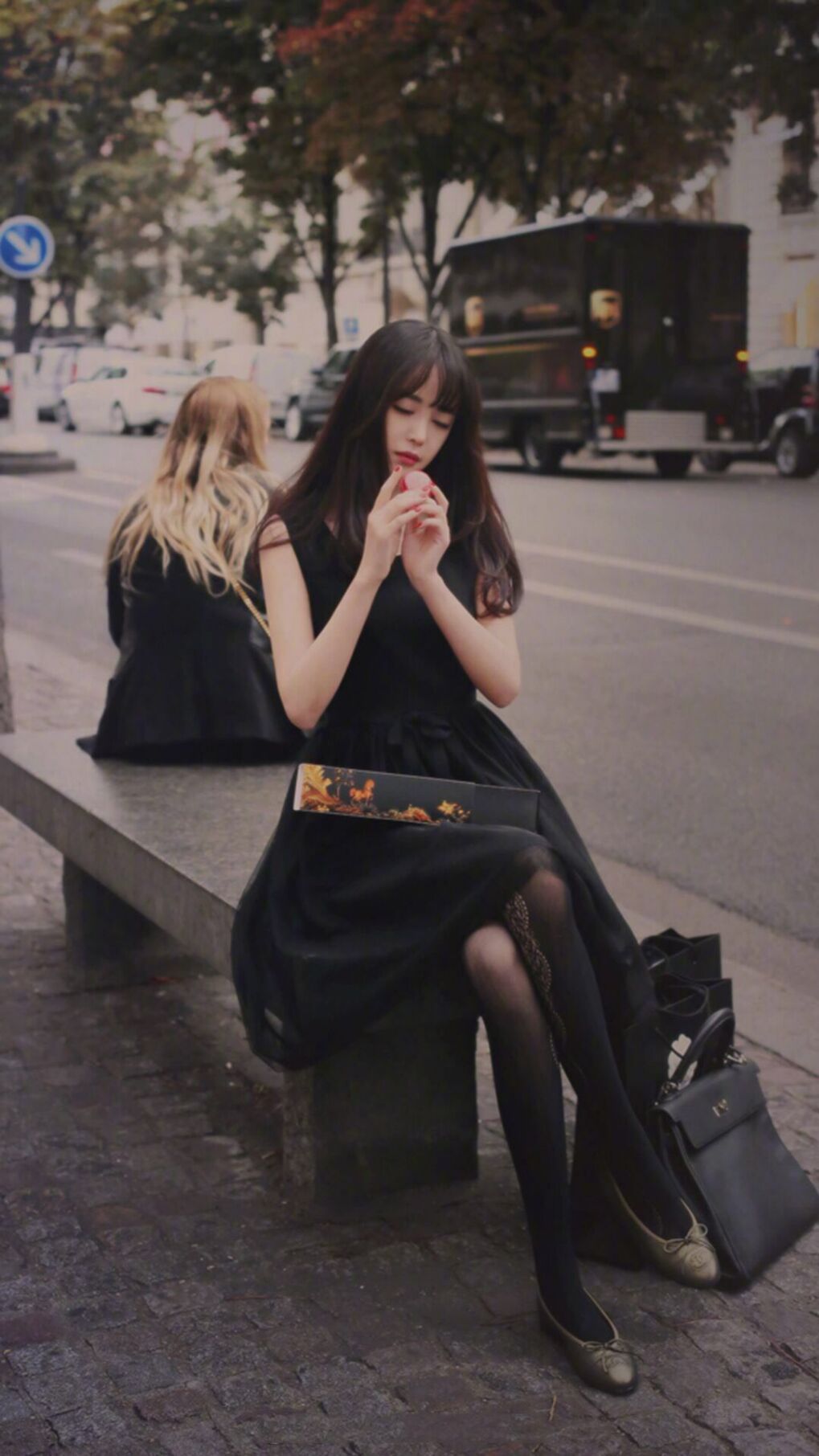 团队狂潮与铁壁接管，篮球世界的两极共振