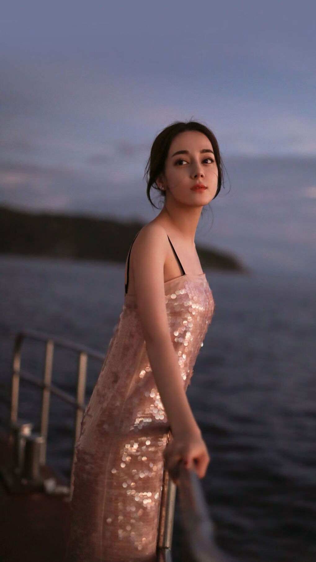 后卫的博弈，绿茵场上的西决，富安健洋如何化身节奏大师