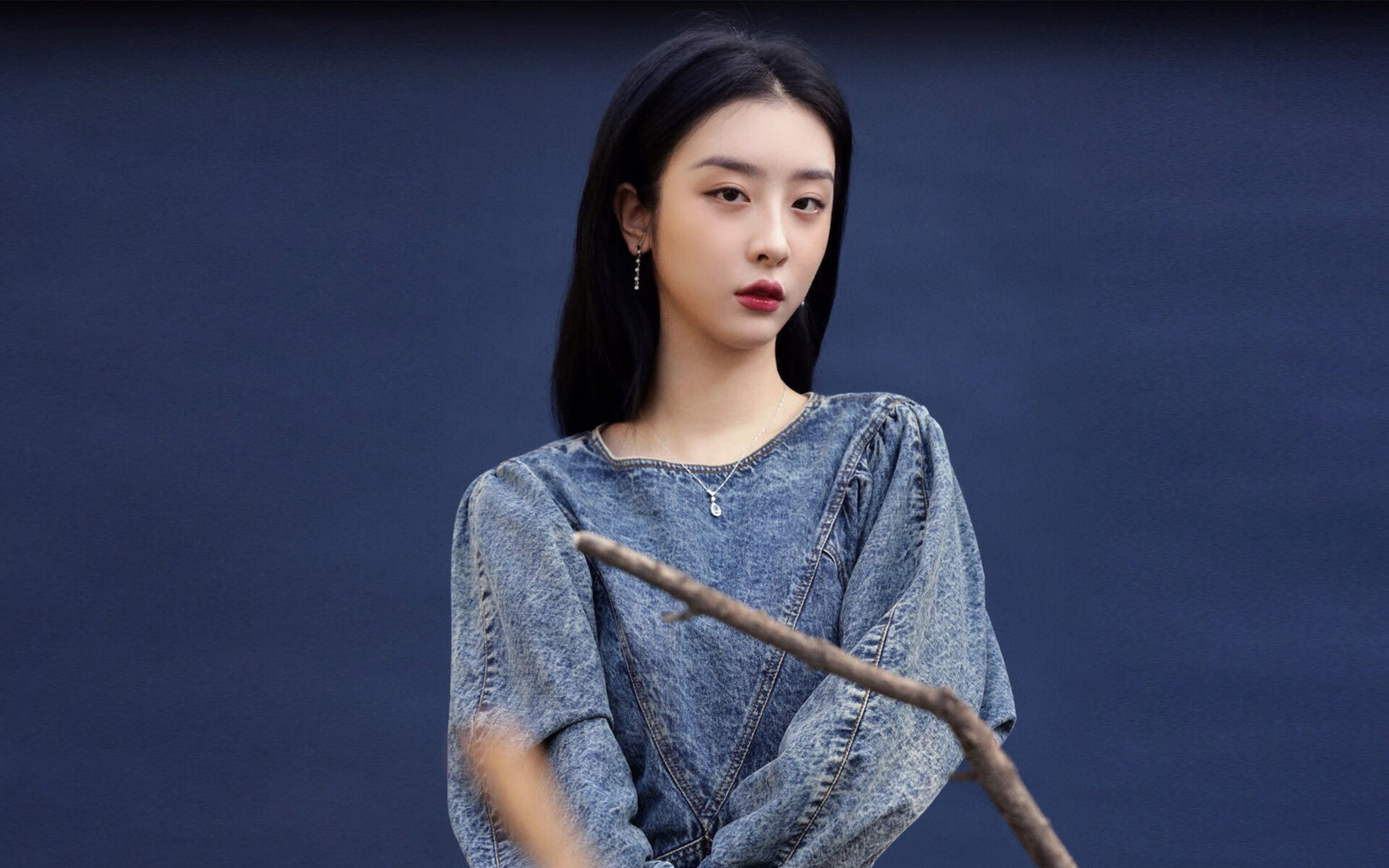 商业与荣耀,上海滩表演赛成戈贝尔的巴黎前夜