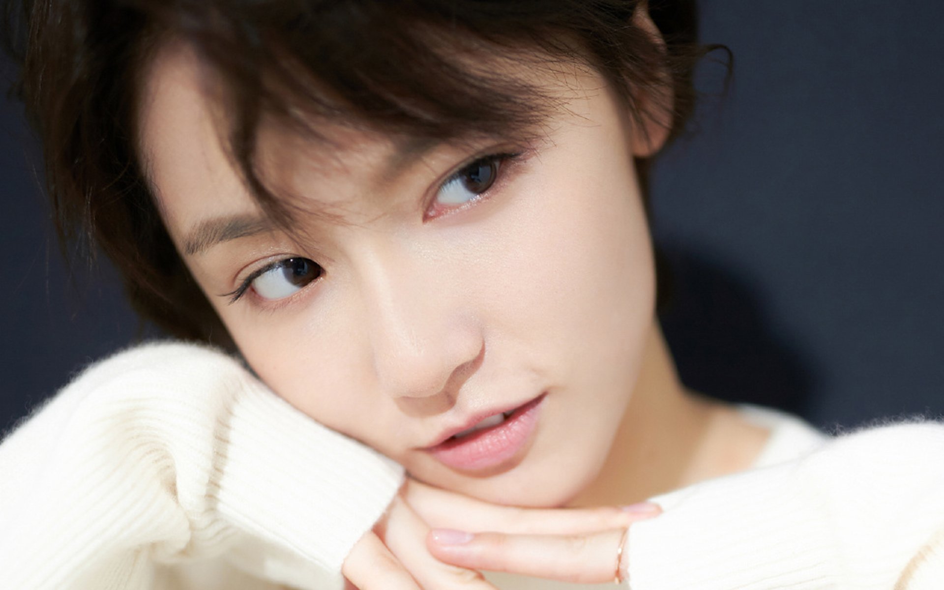 闪电破局,尤文横扫瑞典,阿什拉夫从后卫到主宰者